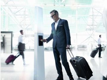  alt="Qantas overhauls passenger check-in and luggage system with RFID technology"  title="Qantas overhauls passenger check-in and luggage system with RFID technology" 